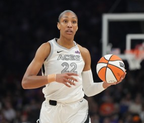 王牌球员单场22记三分球刷新WNBA历史纪录