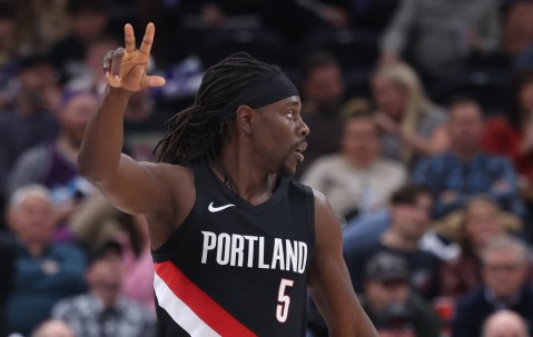 足球赔率-阿夫迪亚缺阵！开拓者VS绿军先发：霍勒迪对阵老东家VS布朗&amp;怀特