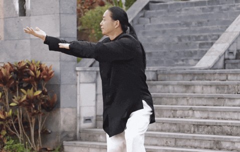 五大联赛冠军名单-大瓜！最狂“太极天才”被封杀：你以为的养生，其实是在送命！