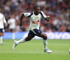 TA：切尔西曾4000万镑+霍尔求购库杜斯，但被西汉姆拒绝