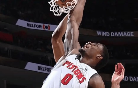 五大联赛夺冠次数最多的球队-东契奇42分0失误创纪录！詹姆斯总胜场历史第一，湖人锁定季后赛