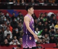 足球赔率-媒体人:陈国豪接近以超级B类合同加盟广东